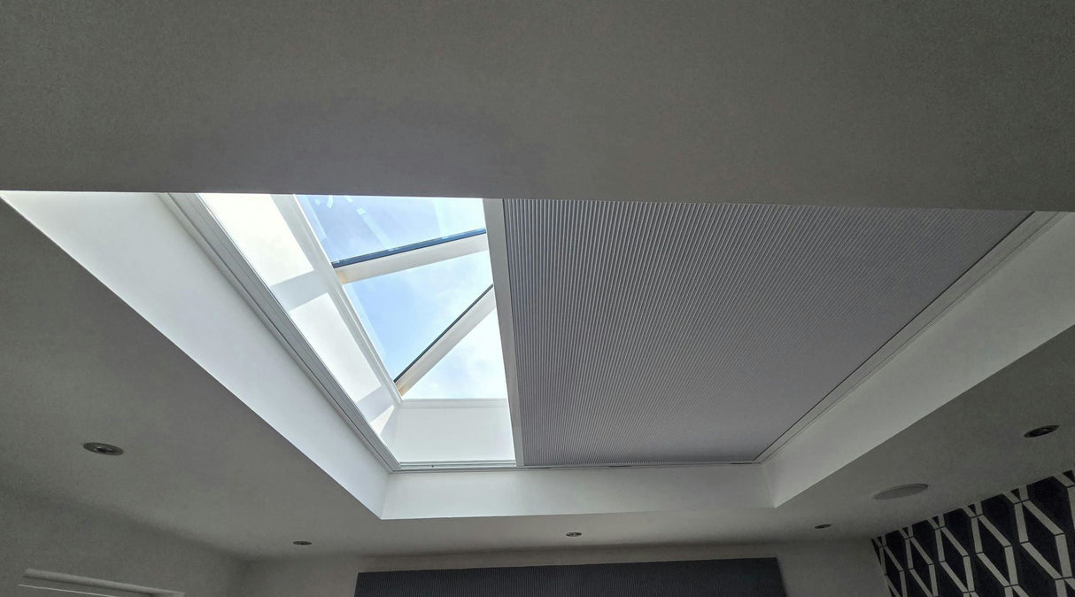 1200 x 2000 mm LD Manual Blinds for Flat / Pitched Roof Skylights & Roof Lanterns