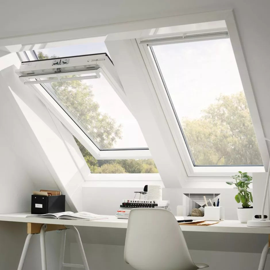 114x118 cm VELUX GGU SK06 0170 Manual Centre-Pivot Roof Window | White Polyurethane Maintenance Free | Double Glazed.